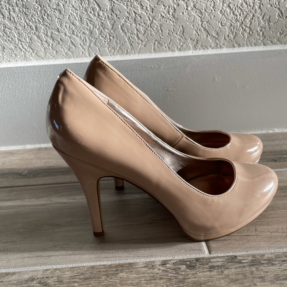 Steve Madden elaya taupe pumps